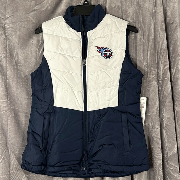 NFL Tennessee Titans Football Women’s Puffer Vest size Medium - Picture 1 of 4